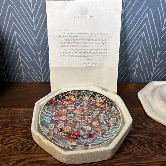 Santa Claws Cat Christmas Collector 8" Plate by Bill Bell from the Franklin Mint - Picture 12 of 15